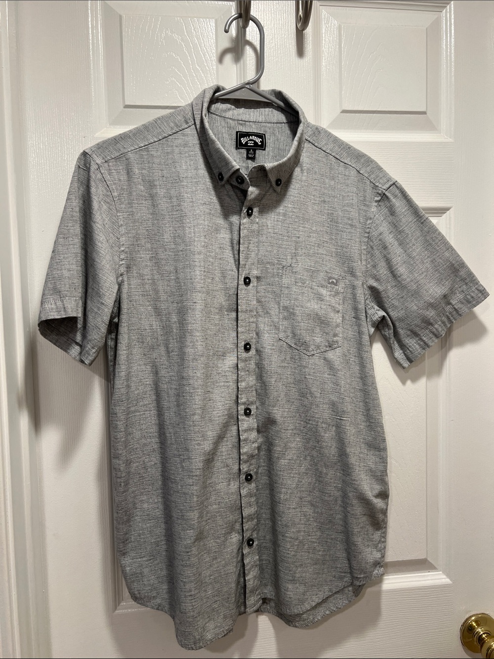 Quiksilver Men's Gray Short-Sleeve Button-Down Shirt EUC